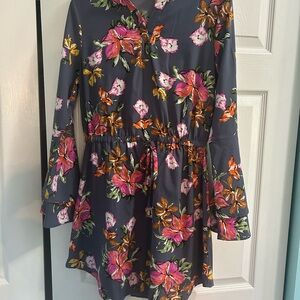 Hint of Blush tunic bell sleeve top